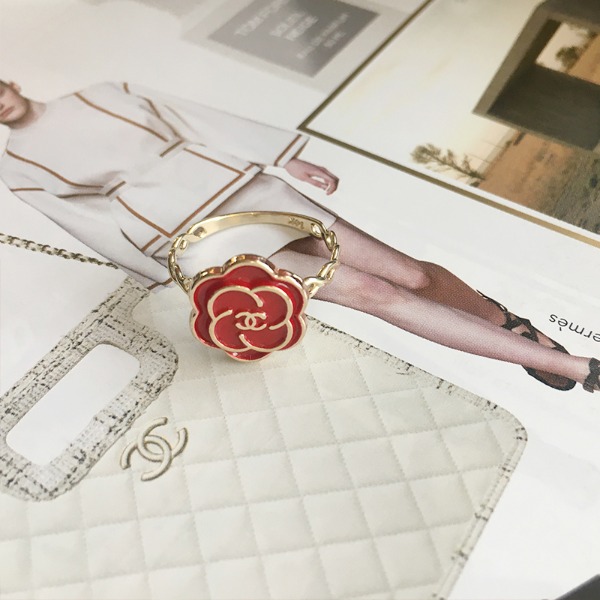 Chanel Vintage Button Reform Jewelry (R1)